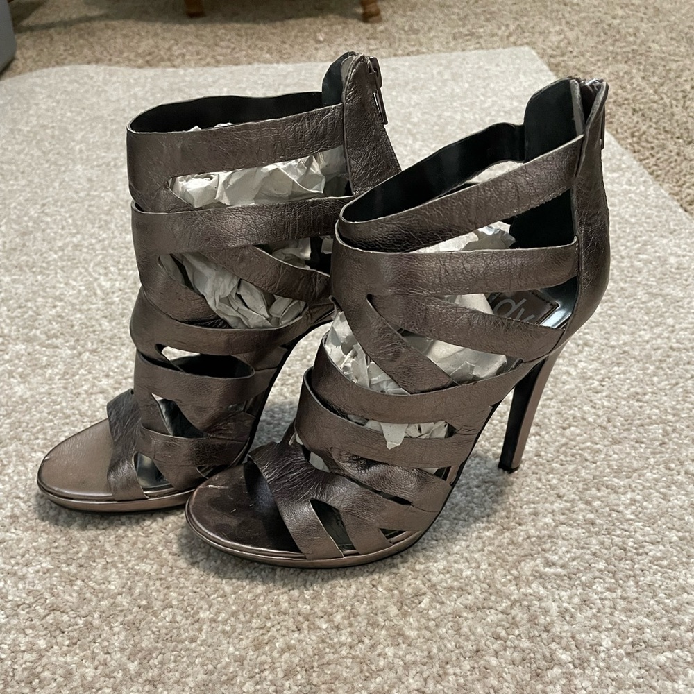 Dolce Vita silver/pewter cage gladiator heels 7.5